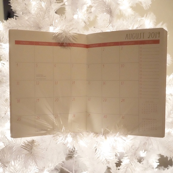 RAE DUNN 2019 PLANNER - Picture 2 of 3